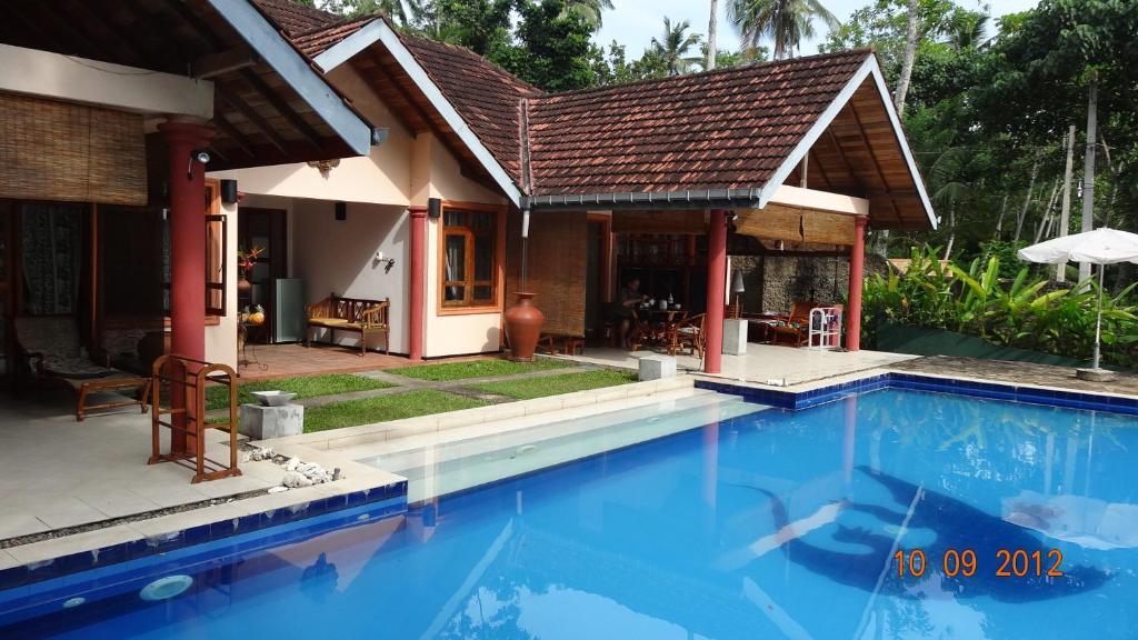 Lazy Lizard Hotel Галле Экстерьер фото