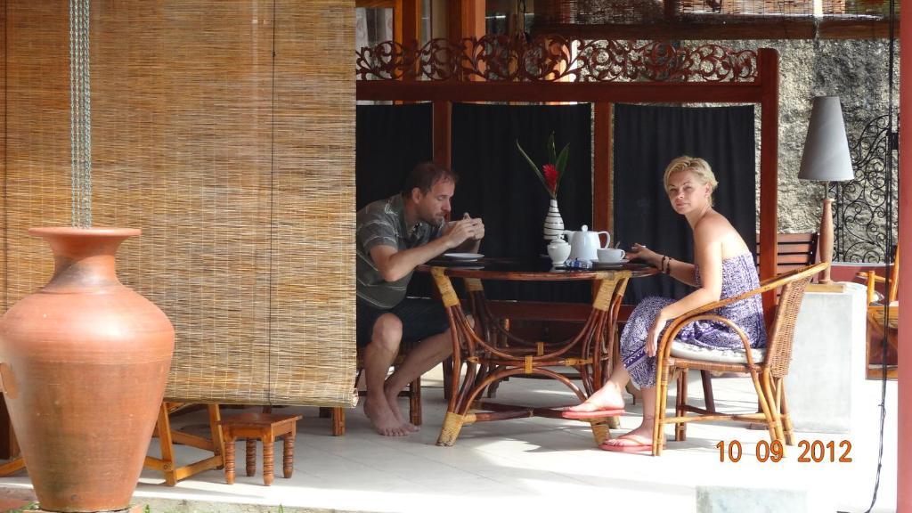 Lazy Lizard Hotel Галле Экстерьер фото