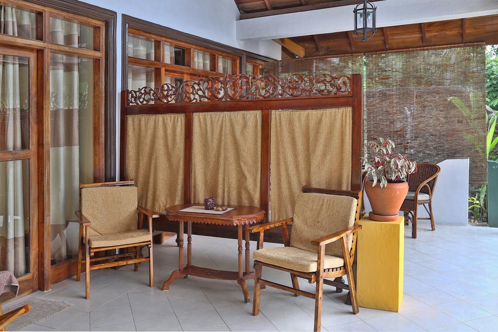 Lazy Lizard Hotel Галле Экстерьер фото